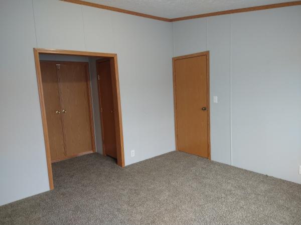 2001 Commander Mobile Home For Sale