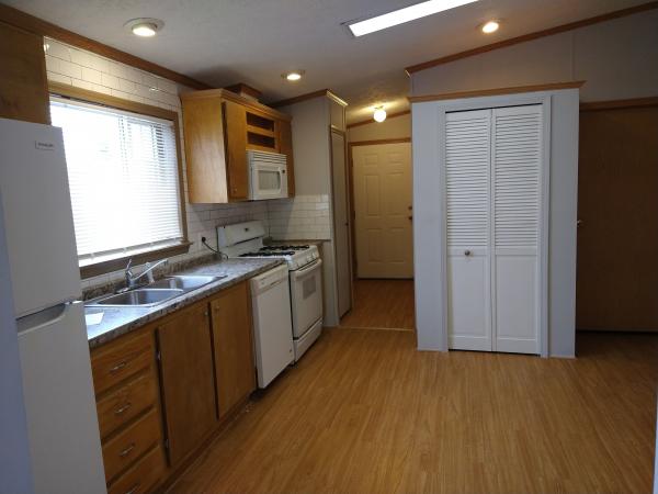 2001 Commander Mobile Home For Sale