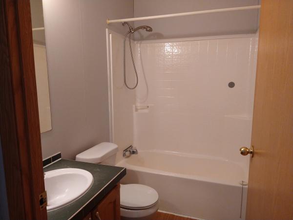 2001 Commander Mobile Home For Sale