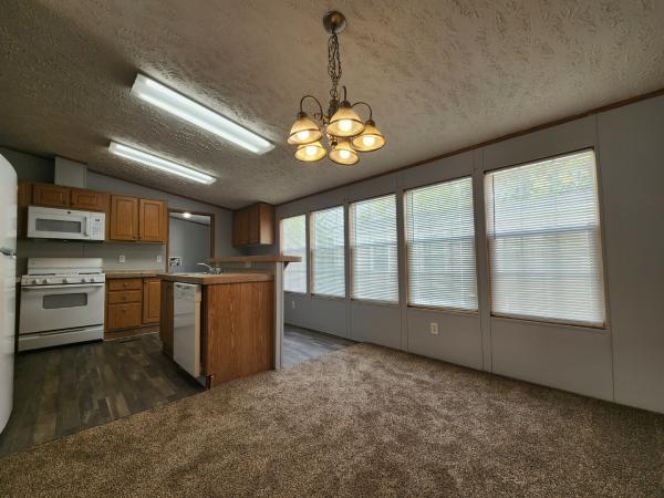 2005 Clayton Mobile Home