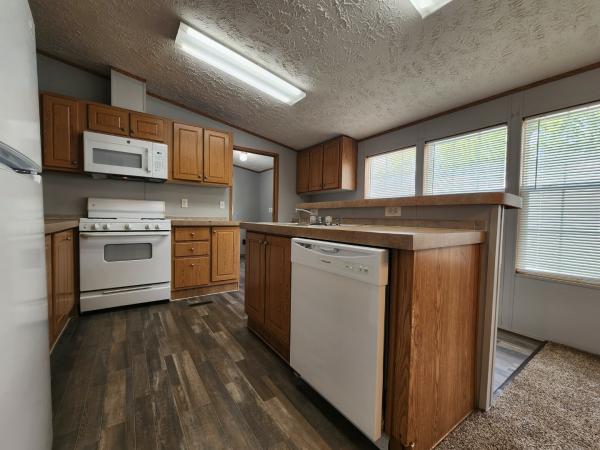 2005 Clayton Mobile Home For Sale