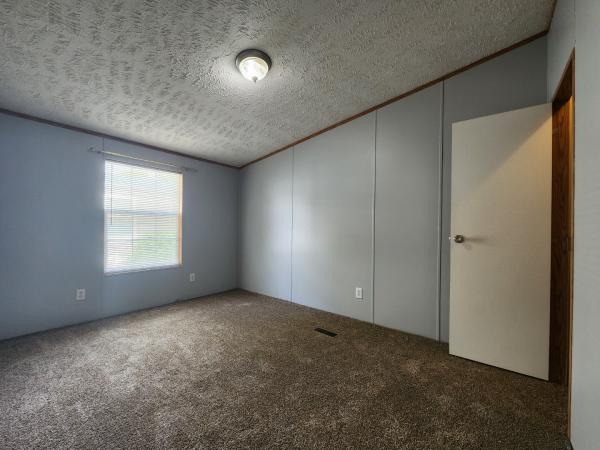 2005 Clayton Mobile Home