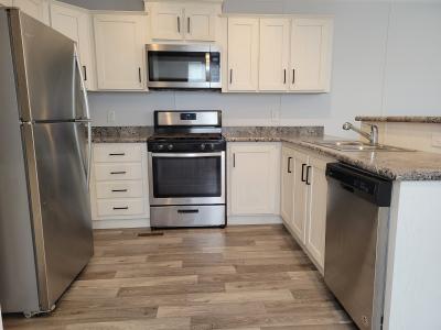 Photo 2 of 6 of home located at 2409 Loch Lomond Dr Highland, MI 48357
