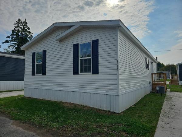 2025 Champion Home Builders, Inc. mobile Home