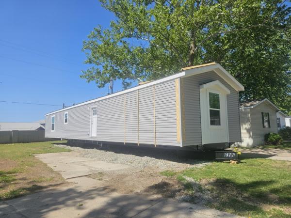2025 Champion Home Builders, Inc. mobile Home