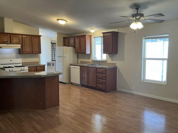 2005 Fleetwood Mobile Home For Sale