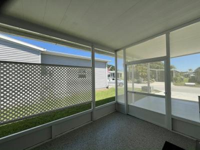 Photo 3 of 18 of home located at 1405 82nd Avenue, Site #116 Vero Beach, FL 32966