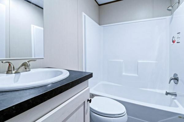 2020 Clayton UNK Mobile Home