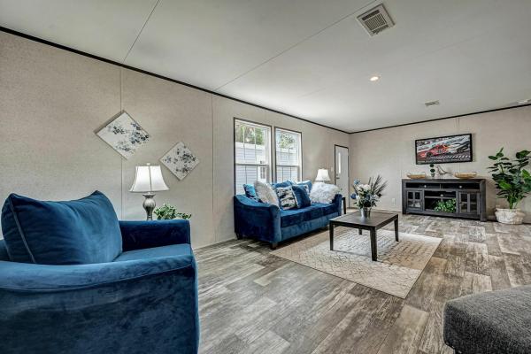 2025 Champion CHPR2876H53PO1 Mobile Home