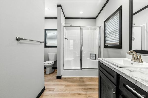 2022 Clayton 32DEV28563A Mobile Home