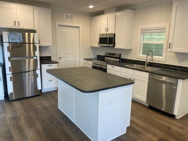 2025 Clayton 32LKS28523CH25 Mobile Home