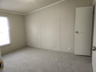 Photo 4 of 5 of home located at 2516 E. Wagonwheel Cir. Muncie, IN 47303