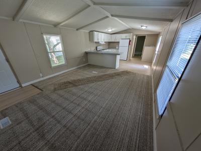 Photo 3 of 18 of home located at 320 Country Elms Est. Galesburg, IL 61401