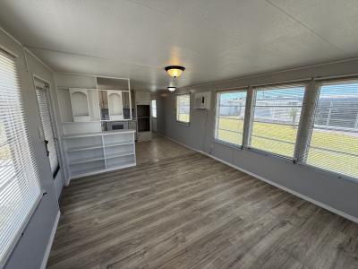 Photo 4 of 9 of home located at 603 63rd Ave W #E19 Bradenton, FL 34207