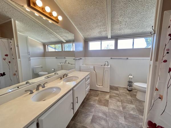 1977 Mobile Home