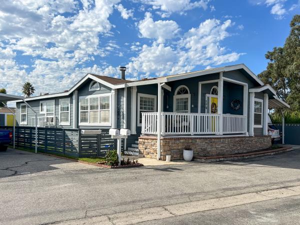 2006 Golden West KM601B Mobile Home