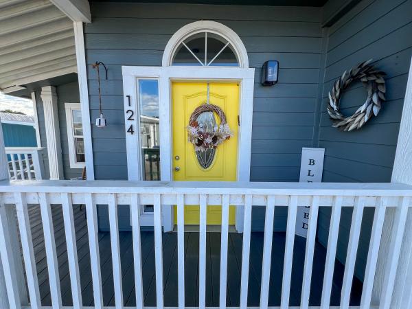 2006 Golden West KM601B Mobile Home