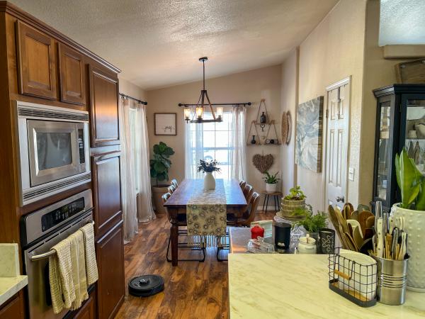 2006 Golden West KM601B Mobile Home