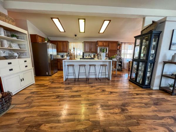 2006 Golden West KM601B Mobile Home