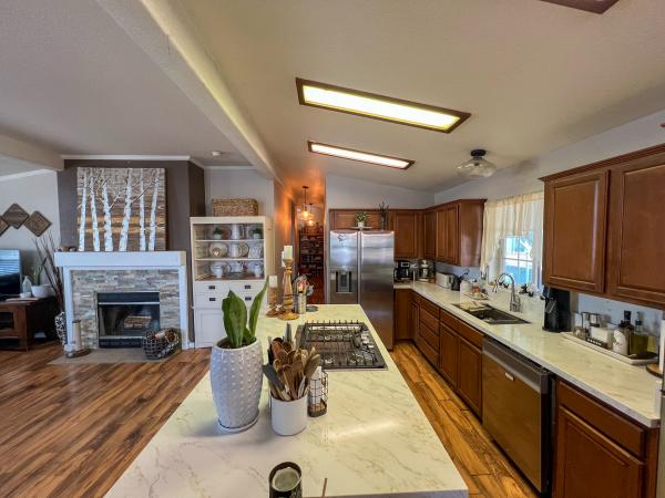 2006 Golden West KM601B Mobile Home