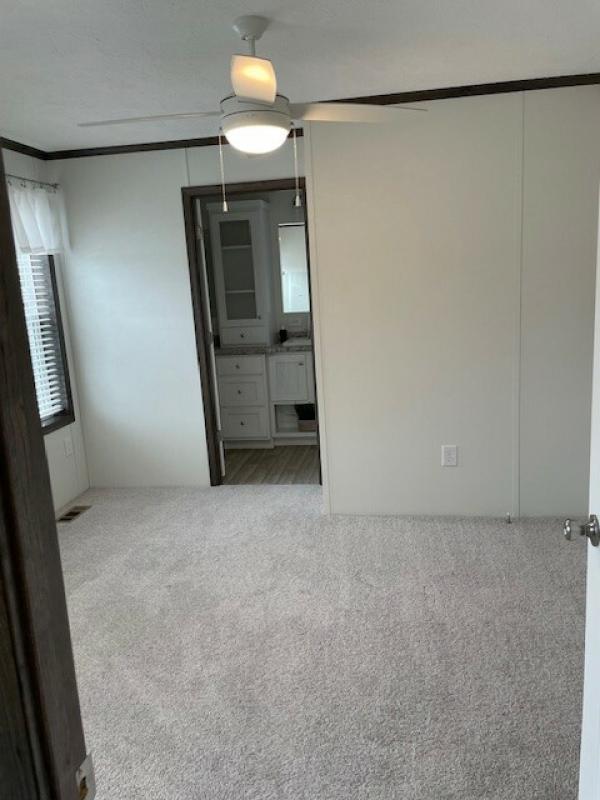 2026 Colony 414 550EC16763D  Home