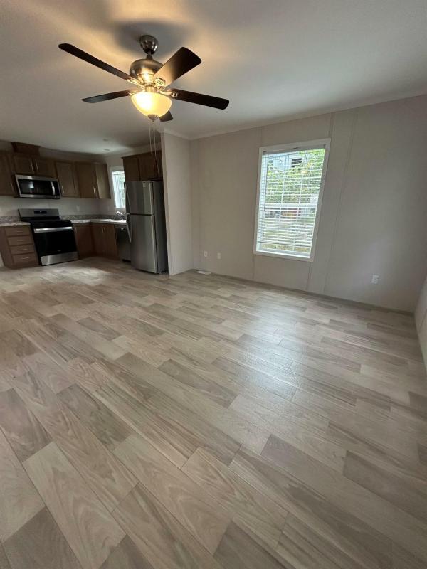 2025 REDMAN 24601  Home