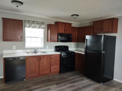 Mobile Home at 138 W Shoreway Dr Sandusky, OH 44870