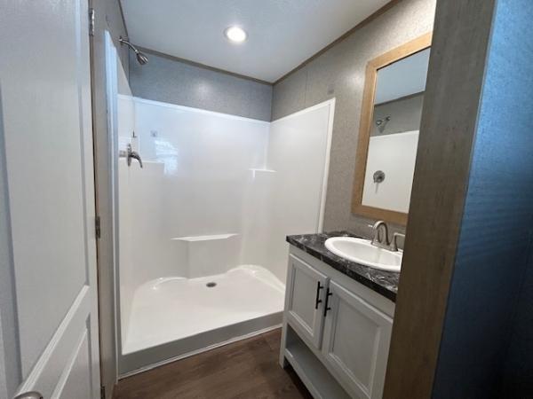 2023 30CEJ16663AH22  Home