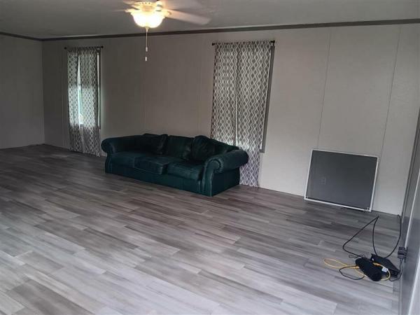 2023 96PLH16763RH23S  Home