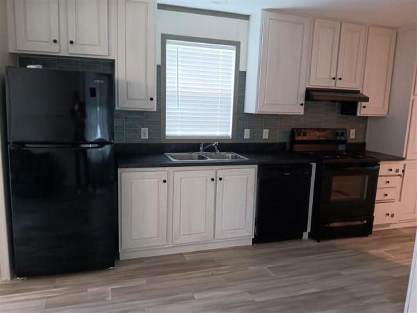 2023 96PLH16763RH23S  Home