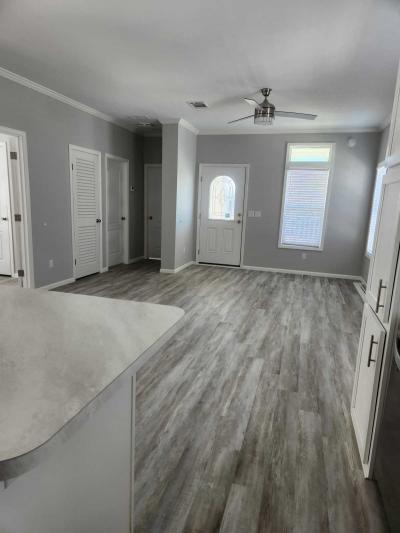 Photo 2 of 9 of home located at 2525 Gulf City Rd Lot 61 Ruskin, FL 33570