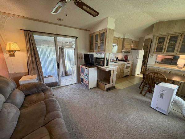 1992  Mobile Home For Sale