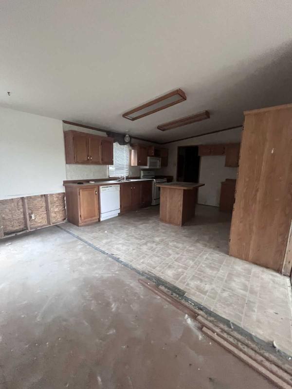 2005 Farimont Mobile Home For Sale