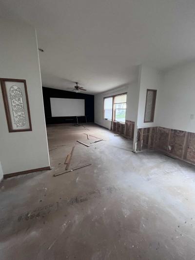 Photo 5 of 8 of home located at 103 Lora Ave #103 Berwick, IA 50032