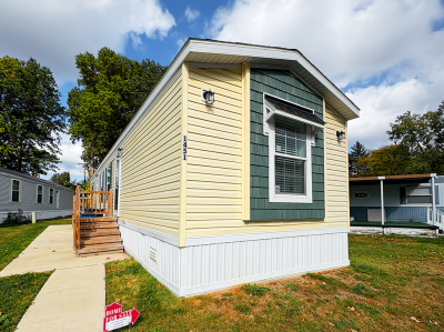 Mobile Home at 1451 Christine Terrace Lot 52 Madison Heights, MI 48071