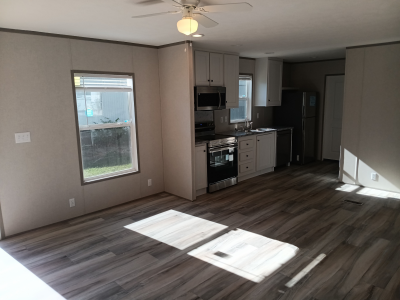 Photo 5 of 9 of home located at 16 English Village Park #124 Nixa, MO 65714