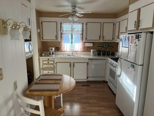 1978 HOW Mobile Home For Sale