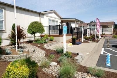 Photo 3 of 6 of home located at 1000 Mckern Court Lot #106 Newberg, OR 97132
