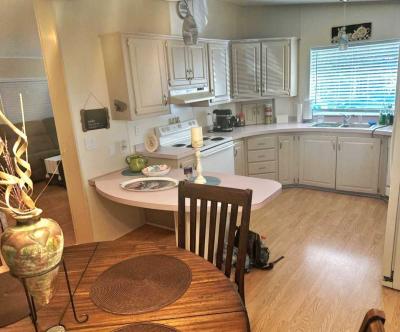 Photo 4 of 18 of home located at 7001 142 Nd Ave Largo, FL 33771