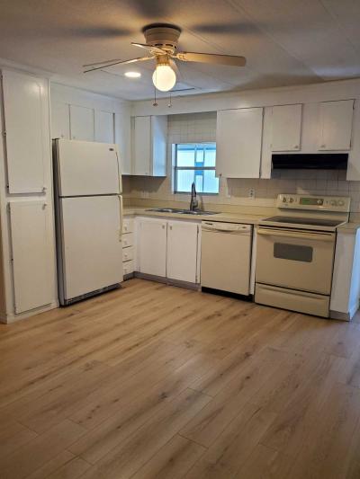 Photo 3 of 17 of home located at 7001 142nd Ave N #303 Largo, FL 33771