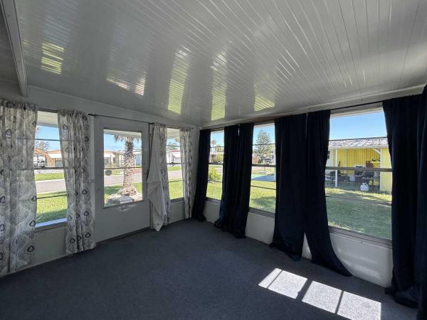 1980 Twin Manufactured Home