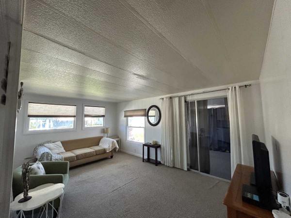 1980 Twin Manufactured Home