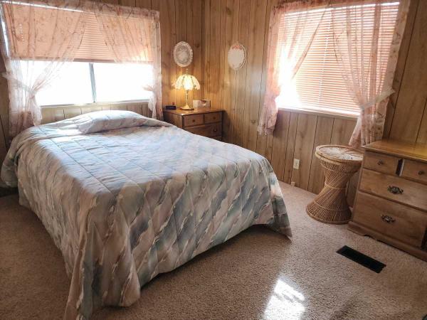 1982 SKYLINE Mobile Home For Sale