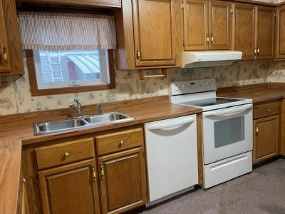 Photo 4 of 16 of home located at 38 Derose Walnutport, PA 18088