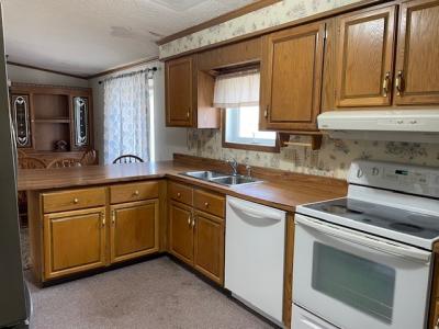 Photo 5 of 16 of home located at 38 Derose Walnutport, PA 18088