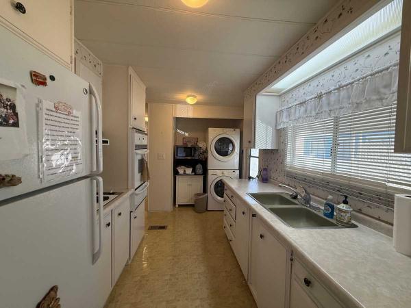 1970 Skyline Move In CUTE Mobile Home