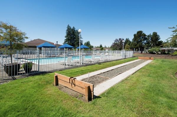 2019 Champion Ramada Value Premier Manufactured Home