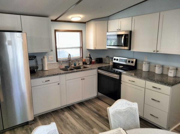 1993  Mobile Home For Sale