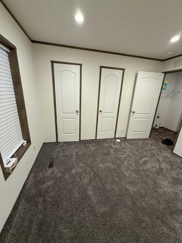 2022  Mobile Home For Sale