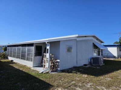 Photo 4 of 60 of home located at 7434 Egress Lane New Port Richey, FL 34653